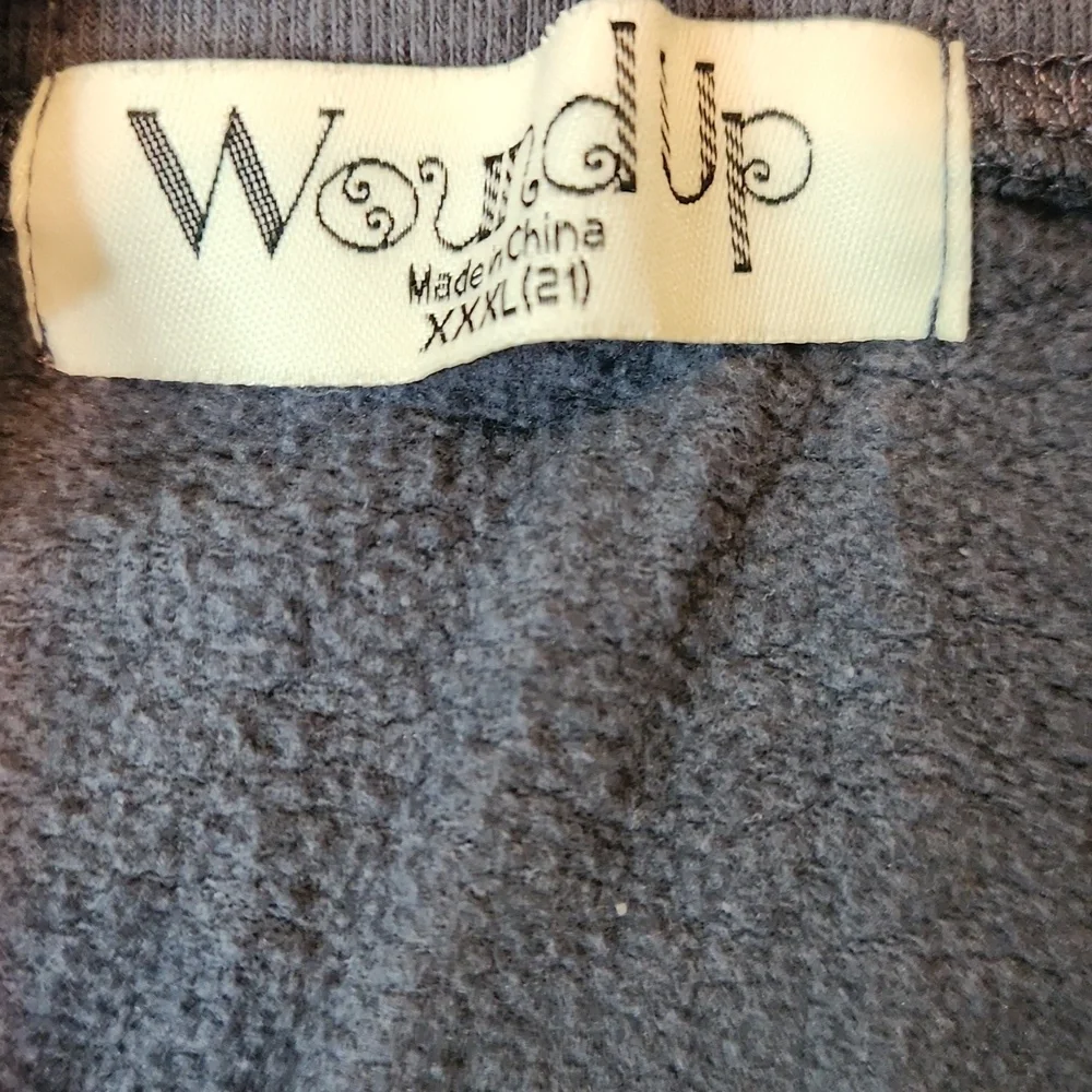 Wound Up Graphic Sweatshirt - Picture 2 of 3